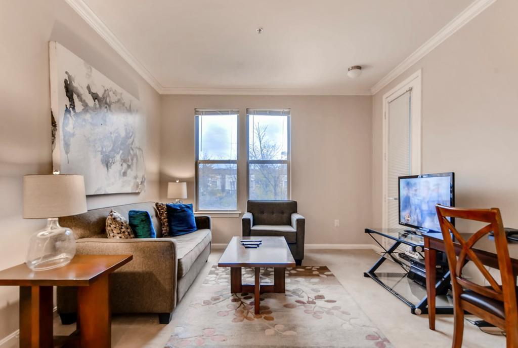 Bluebird Suites In Downtown 프로비던스 외부 사진
